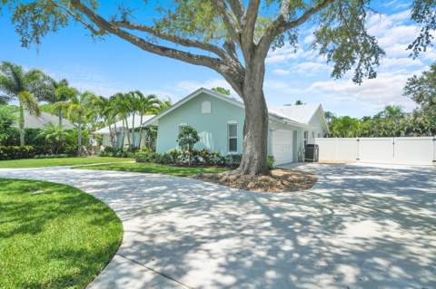 6176 Eagles Nest Drive, Jupiter FL - photo 6 of 65