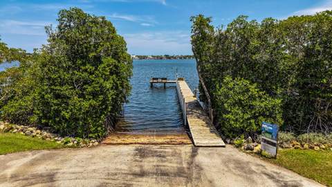 6176 Eagles Nest Drive, Jupiter FL - photo 23 of 65
