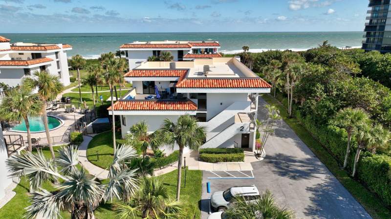 3 bedroom Condominium at 4100 N Highway A1A #211, Treasure Cove Dunes, Hutchinson Island — photo 3