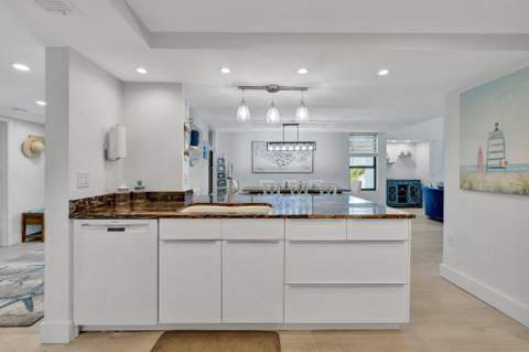 4100 N Highway A1A #211, Hutchinson Island FL - photo 13 of 57