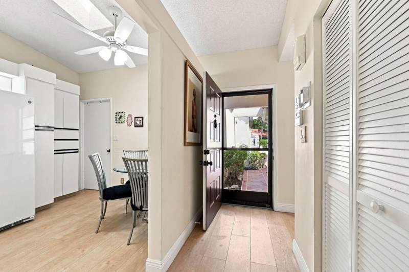 2 bedroom Villa at 6013 Sunny Pointe Circle, Huntington Pointe, Delray Beach — photo 5