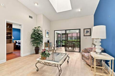 6013 Sunny Pointe Circle, Delray Beach FL - photo 19 of 49