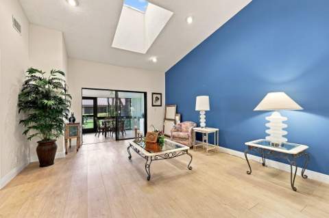 6013 Sunny Pointe Circle, Delray Beach FL - photo 14 of 49