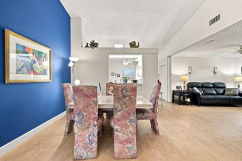 6013 Sunny Pointe Circle, Delray Beach FL - photo 17 of 49