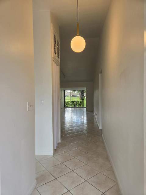 625 Sea Pine Way #H, Greenacres FL - photo 6 of 29