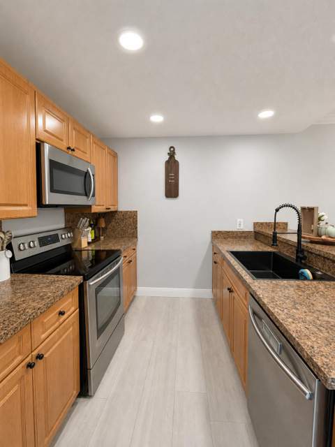 4207 42nd Way, West Palm Beach FL - photo 9 of 21