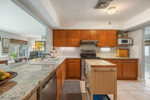 5904 Killarney Avenue, Fort Pierce FL - photo 16 of 50