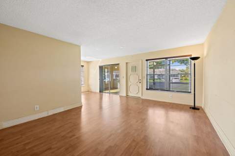 8711 NW 10th Street #D101, Plantation FL - photo 6 of 21