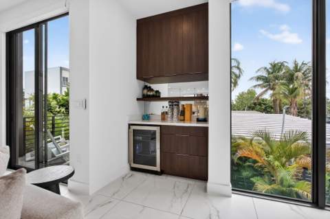 1044 N Victoria Park Road, Fort Lauderdale FL - photo 10 of 28