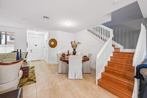 2025 Oysterwood Lane, Riviera Beach FL - photo 8 of 40