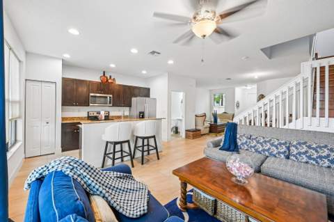 2025 Oysterwood Lane, Riviera Beach FL - photo 12 of 40