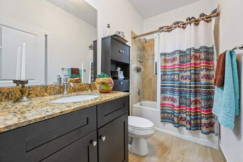 2025 Oysterwood Lane, Riviera Beach FL - photo 24 of 40