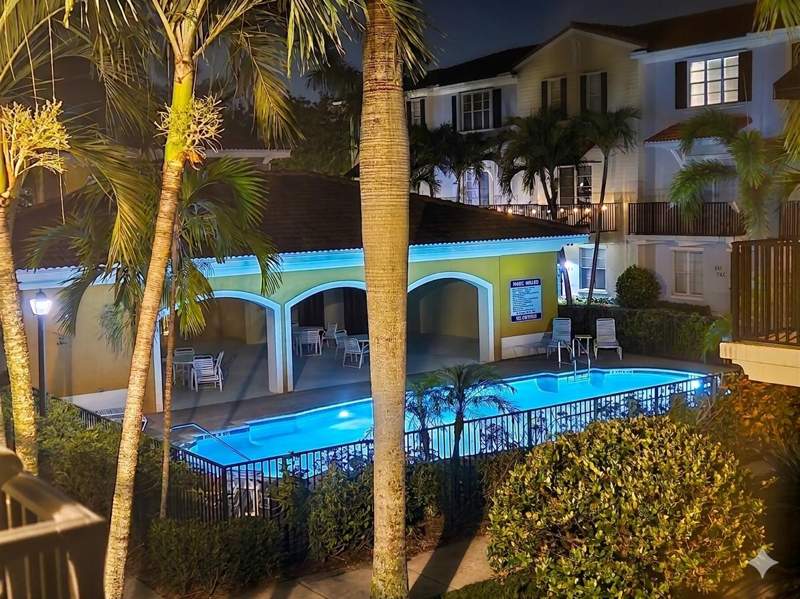 3 bedroom Townhouse at 127 Greenwich Circle, Greenwich, Jupiter — photo 2