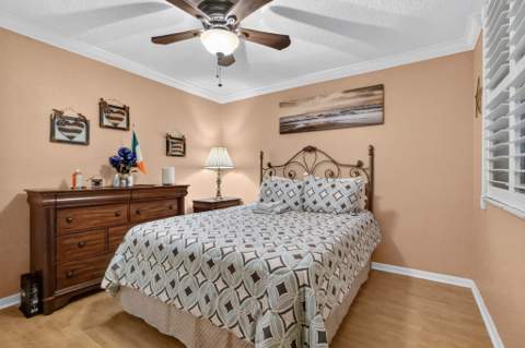 103 Half Moon Circle #H1, Hypoluxo FL - photo 20 of 82