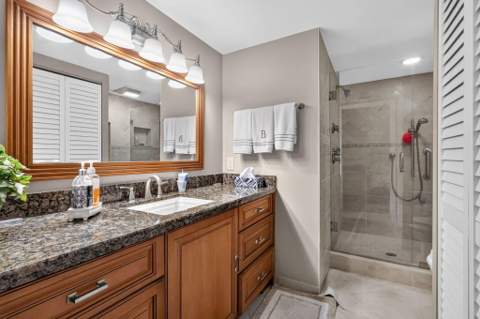 103 Half Moon Circle #H1, Hypoluxo FL - photo 17 of 82
