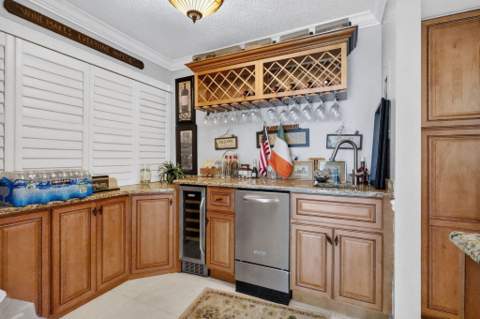103 Half Moon Circle #H1, Hypoluxo FL - photo 6 of 82