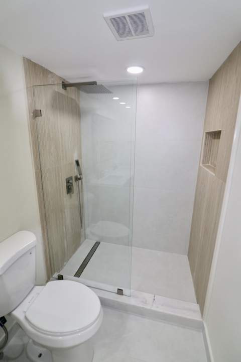 3980 Oaks Clubhouse Drive #511, Pompano Beach FL - photo 12 of 18
