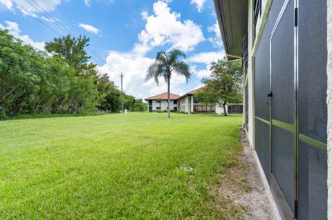 450 SW South River Drive #104, Stuart FL - photo 19 of 40
