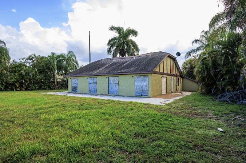 3 bedroom Single Family Residence at 15801 W Wind Circle, New River Estates Sec 2, Sunrise — photo 4