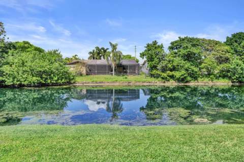 10442 Sunrise Lakes Boulevard #111, Sunrise FL - photo 9 of 69