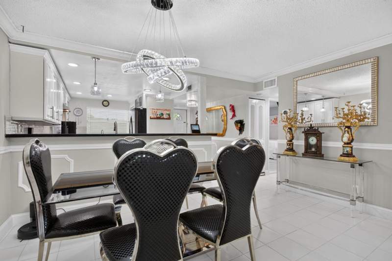 2 bedroom Condominium at 9201 Sunrise Lakes Boulevard #202, Sunrise Lakes 108 Condo, Sunrise — photo 4