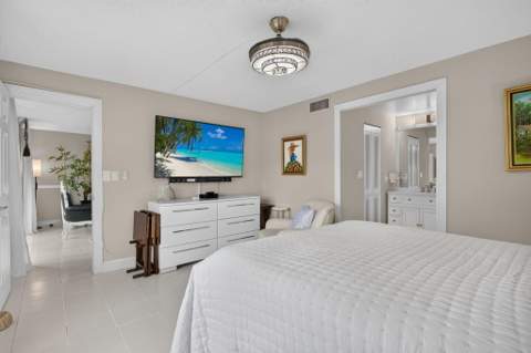 9201 Sunrise Lakes Boulevard #202, Sunrise FL - photo 20 of 40