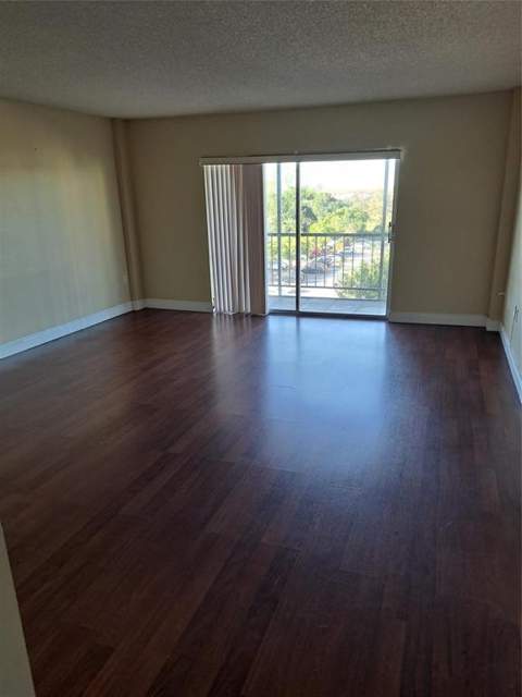 4174 Inverrary Drive #505, Lauderhill FL - photo 7 of 15