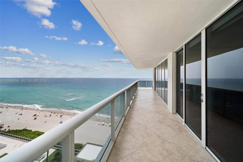 3 bedroom Condominium at 1830 S Ocean Drive #3201, Beach Club Two Condo, Hallandale Beach — photo 2