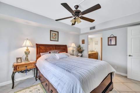 305 Congressional Way, Deerfield Beach FL - photo 15 of 27