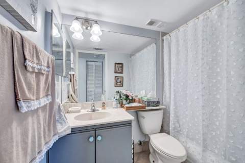 305 Congressional Way, Deerfield Beach FL - photo 19 of 27