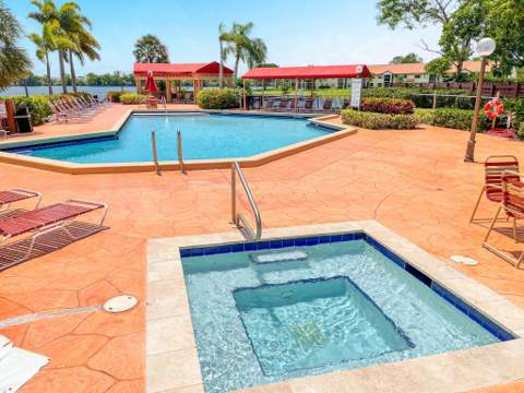 305 Congressional Way, Deerfield Beach FL - photo 24 of 27