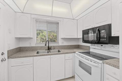 2 Garden Street #203M, Tequesta FL - photo 11 of 46