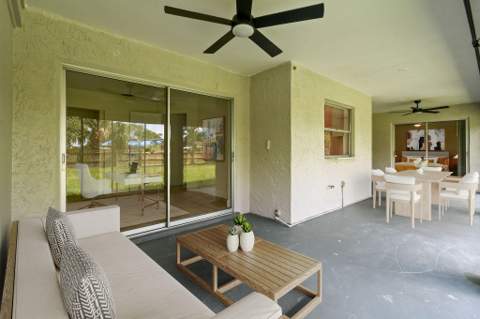 722 SE Arton Lane, Port St. Lucie FL - photo 12 of 98