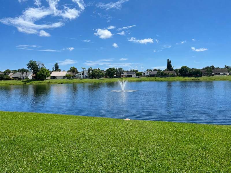2 bedroom Villa at 23312 Barlake Drive, Lakes Of Boca Barwood 1, Boca Raton — photo 2