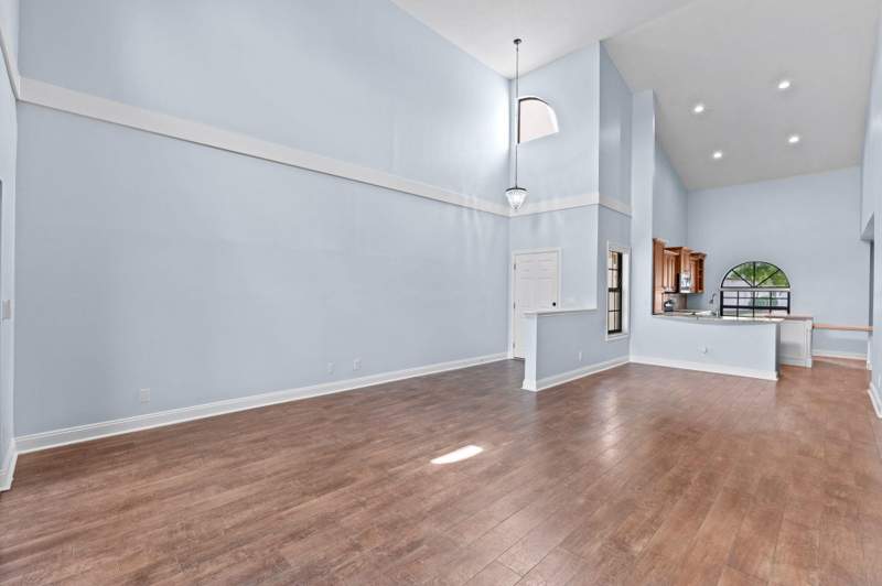 3 bedroom Townhouse at 13538 Fountain View Boulevard, Wellington Of Wellington, Wellington — photo 2