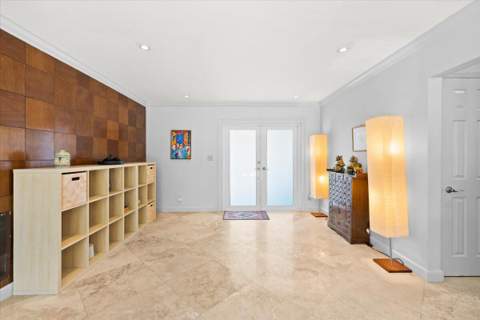 2137 NE 17th Avenue, Wilton Manors FL - photo 21 of 45