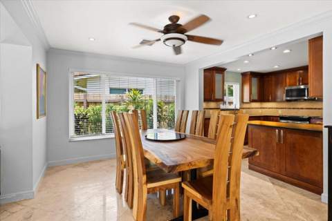 2137 NE 17th Avenue, Wilton Manors FL - photo 8 of 45
