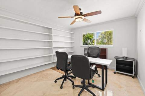 2137 NE 17th Avenue, Wilton Manors FL - photo 15 of 45