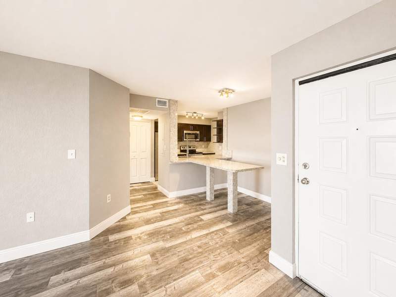 2 bedroom Condominium at 2831 N Oakland Forest Drive #101, Lakeview Club Condo, Oakland Park — photo 5