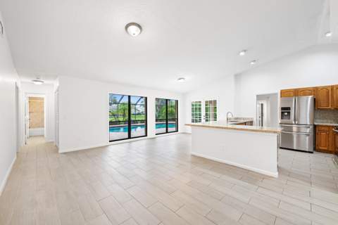 14358 Blackberry Drive, Wellington FL - photo 11 of 68