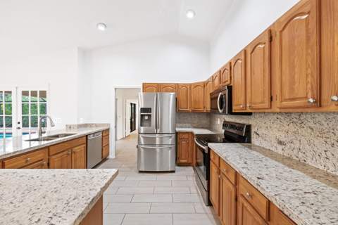 14358 Blackberry Drive, Wellington FL - photo 7 of 68
