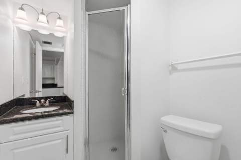 9325 Lagoon Place #405, Davie FL - photo 17 of 43
