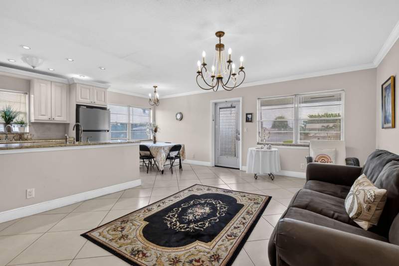 2 bedroom Condominium at 181 Coventry H, Coventry Condo, West Palm Beach — photo 4
