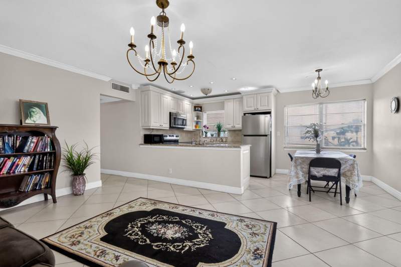 2 bedroom Condominium at 181 Coventry H, Coventry Condo, West Palm Beach — photo 5
