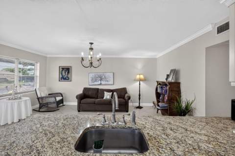 181 Coventry H, West Palm Beach FL - photo 9 of 33