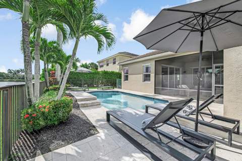 2318 Bellarosa Circle, Royal Palm Beach FL - photo 8 of 67