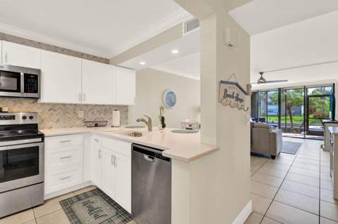 1950 SW Palm City Road #9-107, Stuart FL - photo 8 of 47