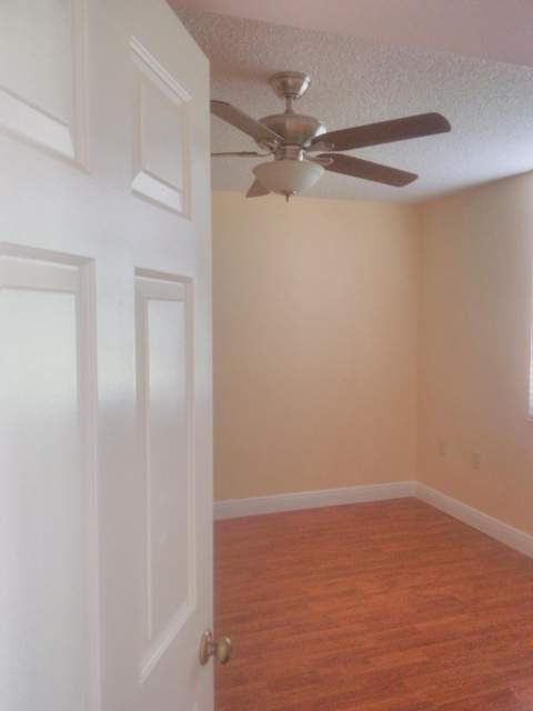 3710 Whitehall Drive #103, West Palm Beach FL - photo 7 of 17