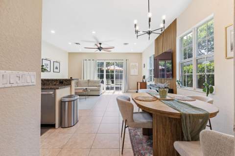 1323 NE 5th Terrace #1323, Fort Lauderdale FL - photo 16 of 58
