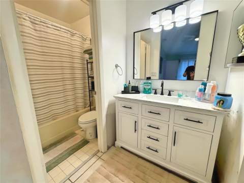 8007 NW 71st Court, Tamarac FL - photo 8 of 8